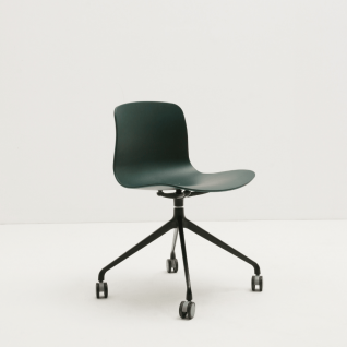 HYGE A4 chair