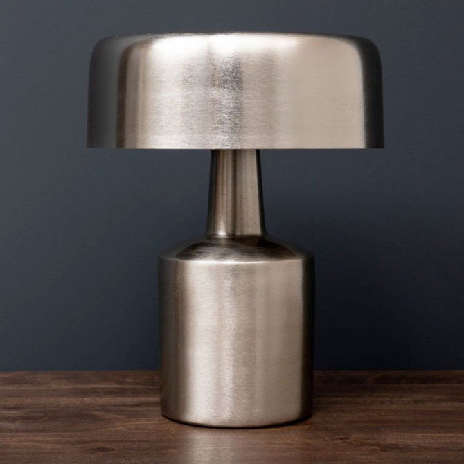 Design Metal Table Lamp