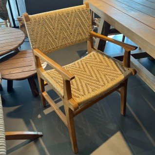 Garden chair in rattan with armrests Rotula