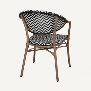 Outdoor wicker chair for brewery Harmony