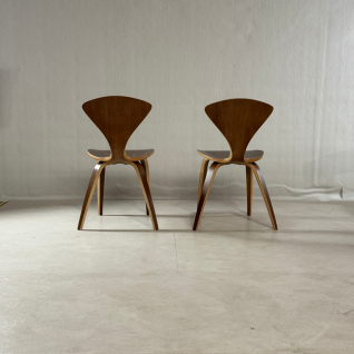 Chesnut Bar Stool in wood - Outlet 