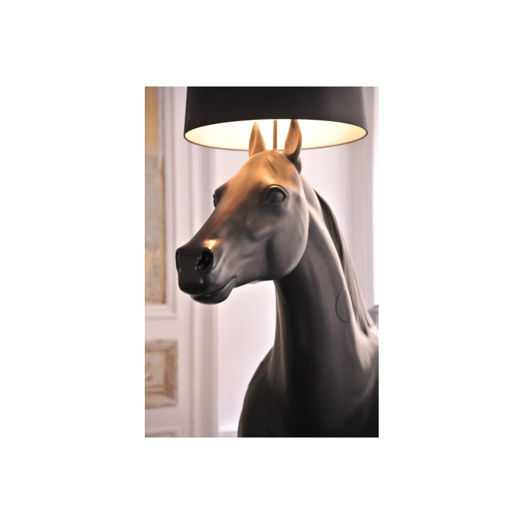 Lampe Cheval - Lampe de luxe pour hotel Moooi I Diiiz